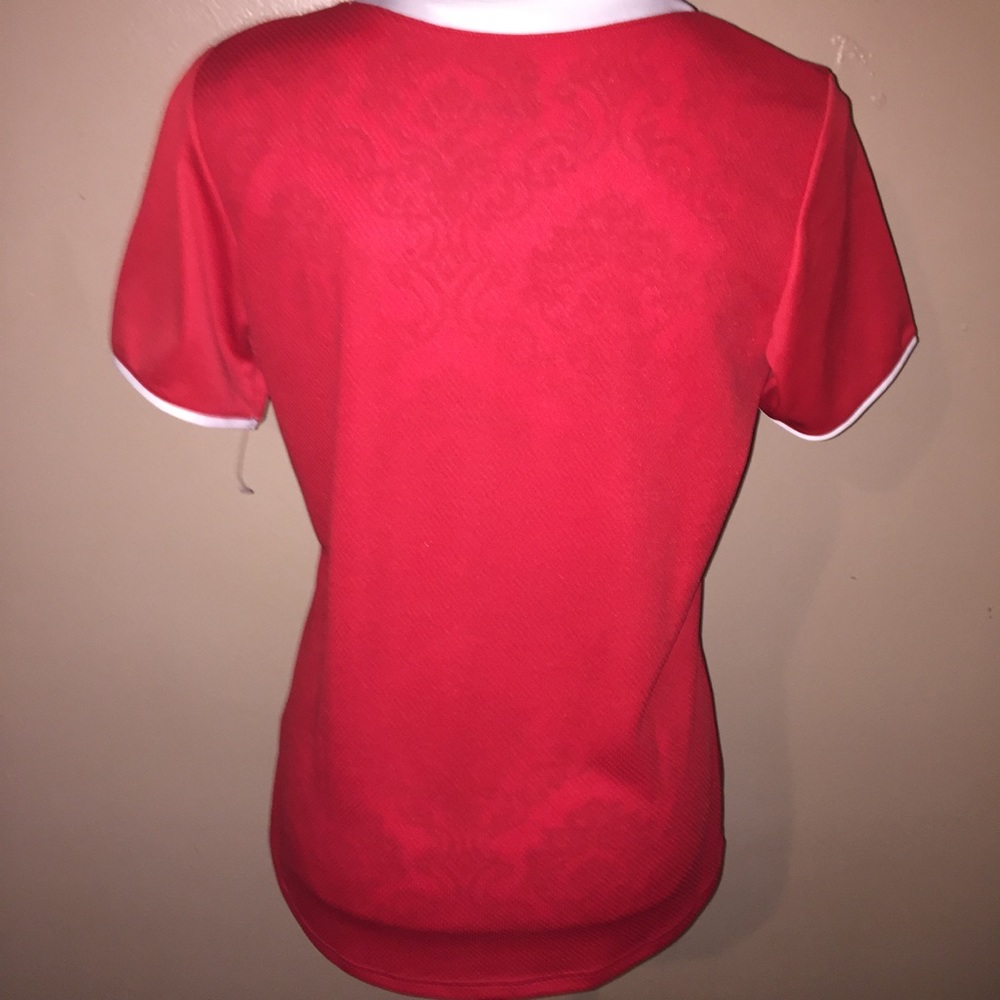 Nike Athletic T-Shirt - Picture 3 of 4